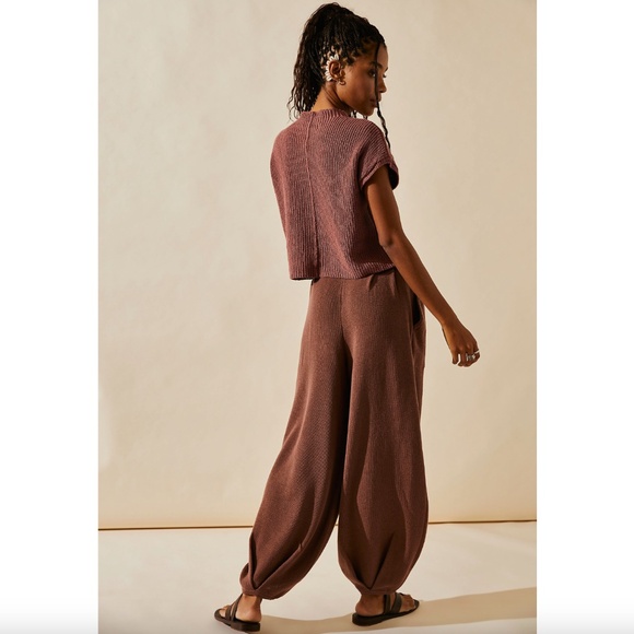 Freya Sweater Set - Picture 2 of 8